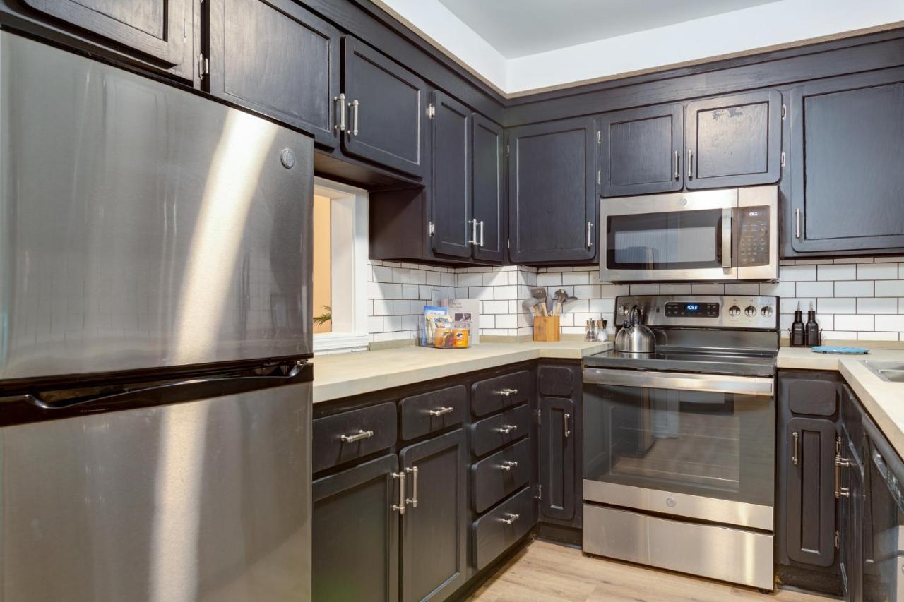 Entire Condo In Downtown Winston Екстер'єр фото
